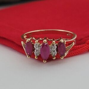 ❤️10k Yellow Gold Rubies and Diamonds Ring Size 7 Solid Gold 👌🎁
